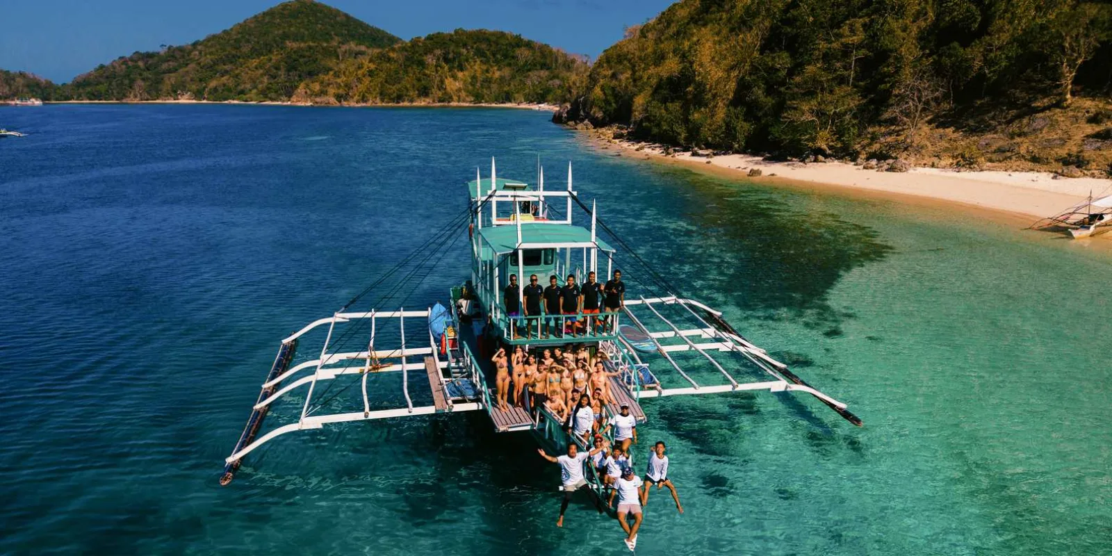 El Nido to Coron: 4-Day 3-Night Island-Hopping Expedition