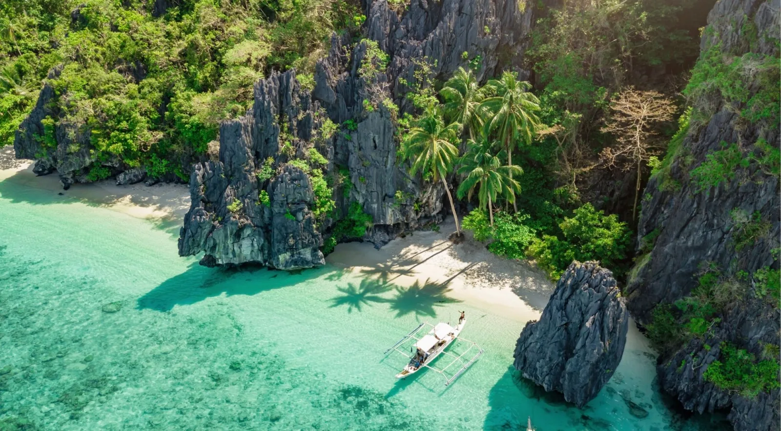 El Nido island hopping Tour A, Bacuit Bay lagoons and beaches